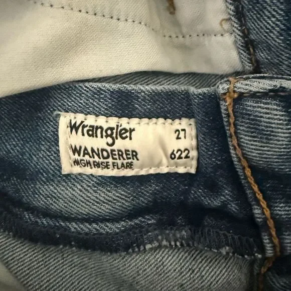 Wrangler Wanderer High Rise Flare 622 Jeans - Picture 7 of 15